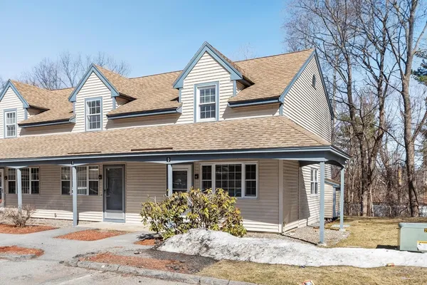 $2,850 | 9 Kennedy Drive, Unit 9, North Chelmsford, MA 01863