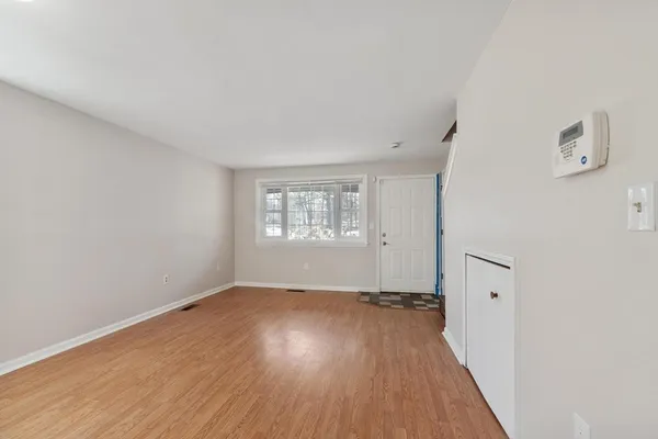 $2,850 | 9 Kennedy Drive, Unit 9, North Chelmsford, MA 01863