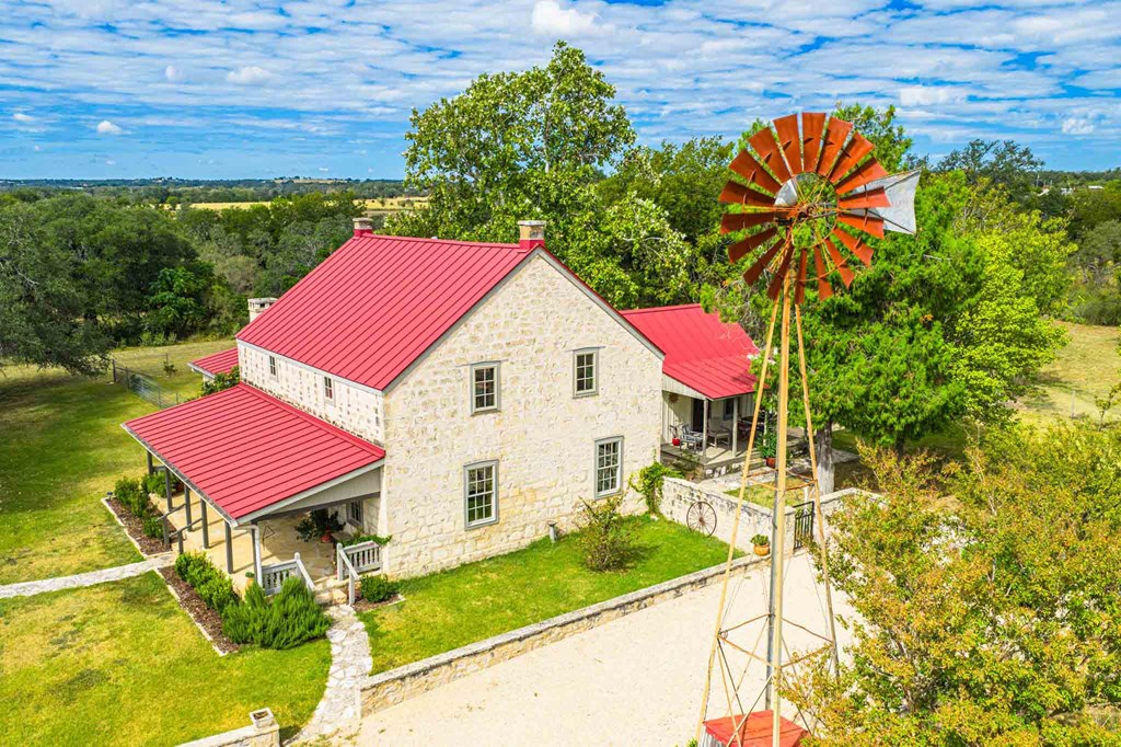 6754 North Grape Creek Road Fredericksburg, TX 78624 - Photo 27 of 47 a view of a yard with plants