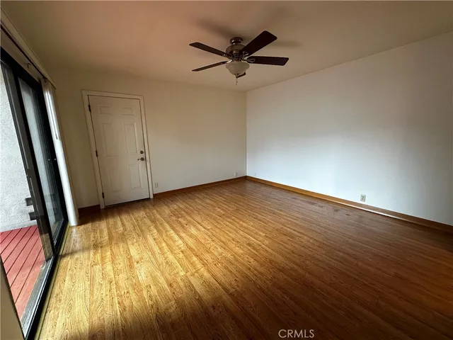 a view of a garage room