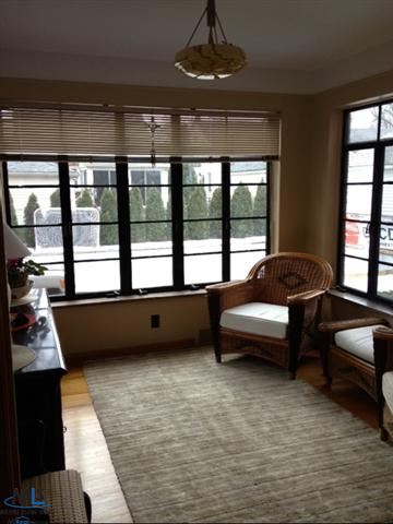 425 Touraine Road Grosse Pointe, MI 48236 - Photo 8 of 15 31136339-7.JPG