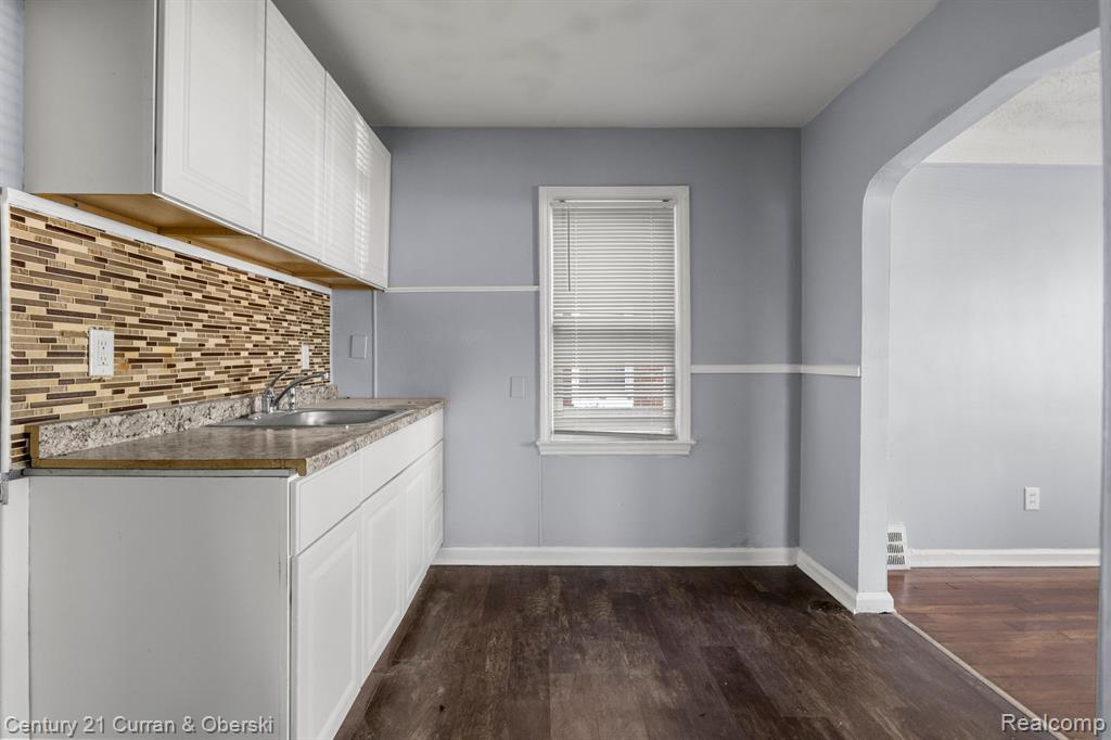 18314 Rutherford Street Detroit, MI 48235 - Photo 12 of 25