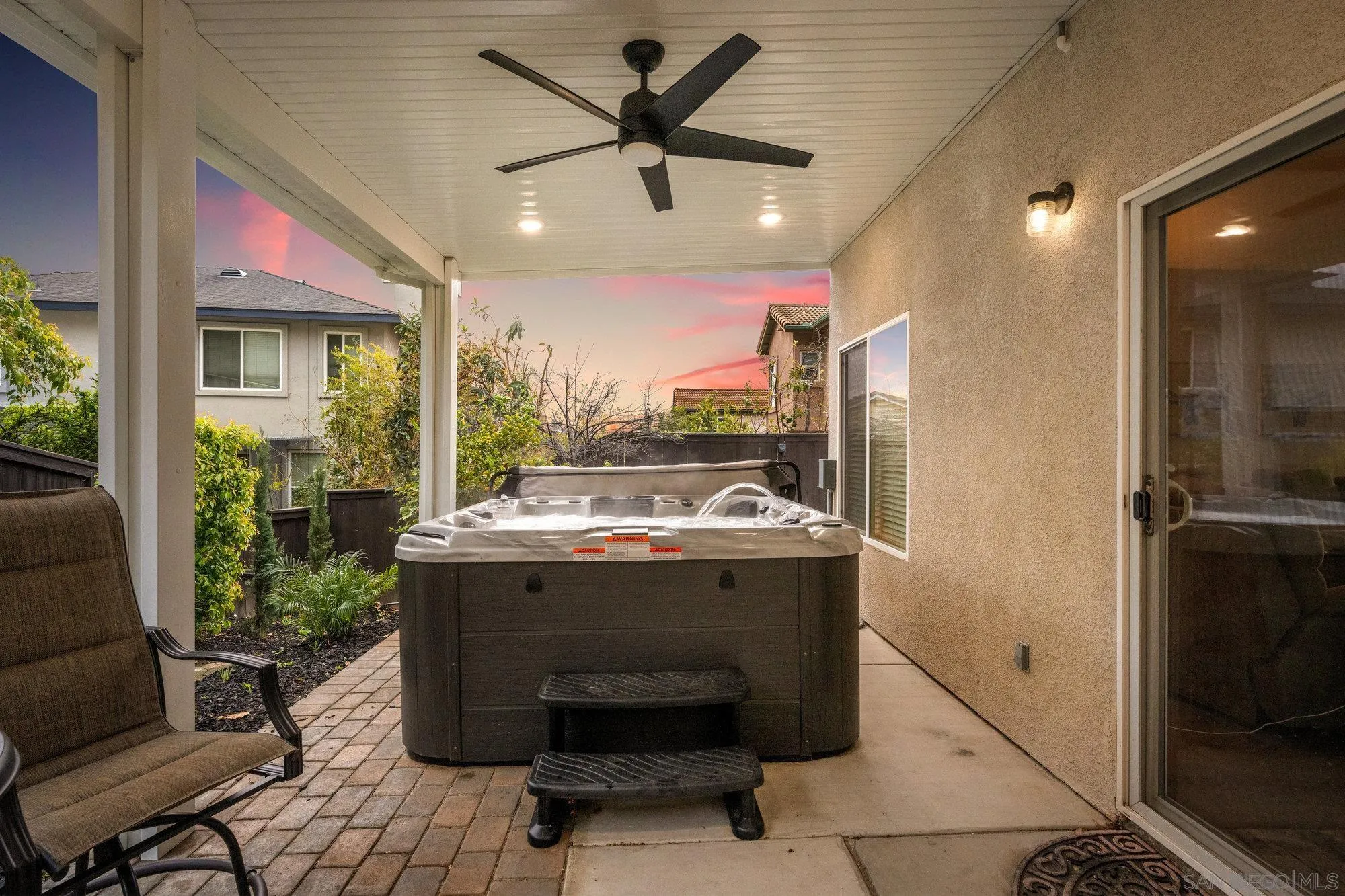 640 Dimaio Way Escondido, CA 92027 - Photo 28 of 31 a view of a living room
