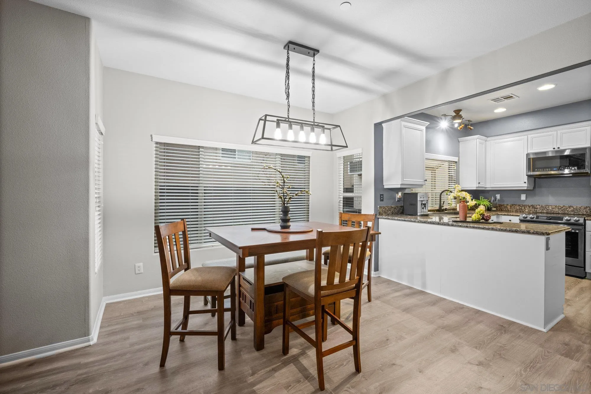 640 Dimaio Way Escondido, CA 92027 - Photo 9 of 31 a dining room with furniture and window
