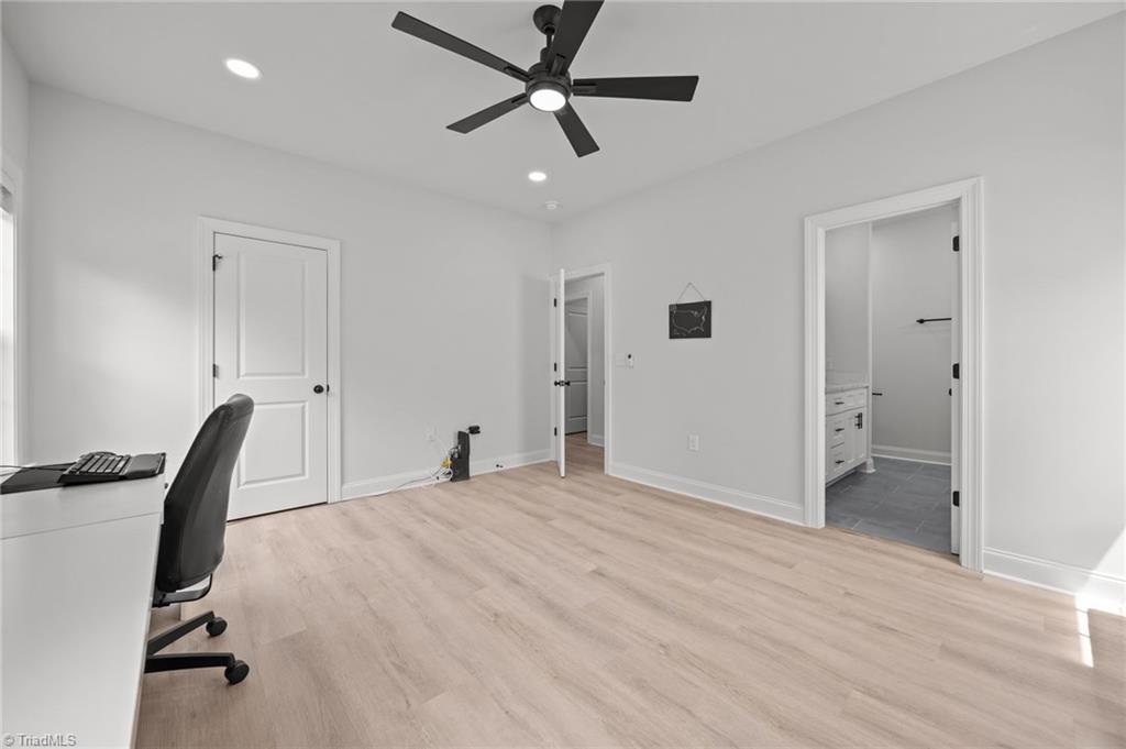 5305 Ridgefall Road Greensboro, NC 27410 - Photo 12 of 36