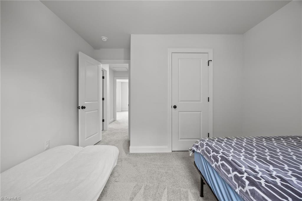 5305 Ridgefall Road Greensboro, NC 27410 - Photo 18 of 36