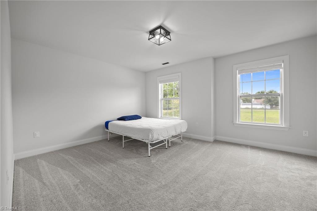 5305 Ridgefall Road Greensboro, NC 27410 - Photo 23 of 36