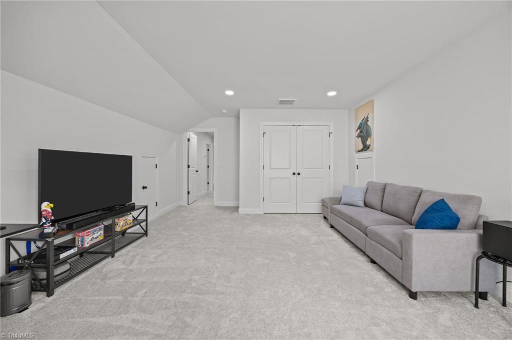 5305 Ridgefall Road Greensboro, NC 27410 - Photo 27 of 36