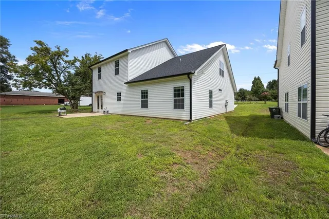 $500,000 | 5305 Ridgefall Road, Greensboro, NC 27410