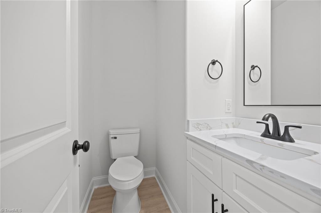 5305 Ridgefall Road Greensboro, NC 27410 - Photo 10 of 36