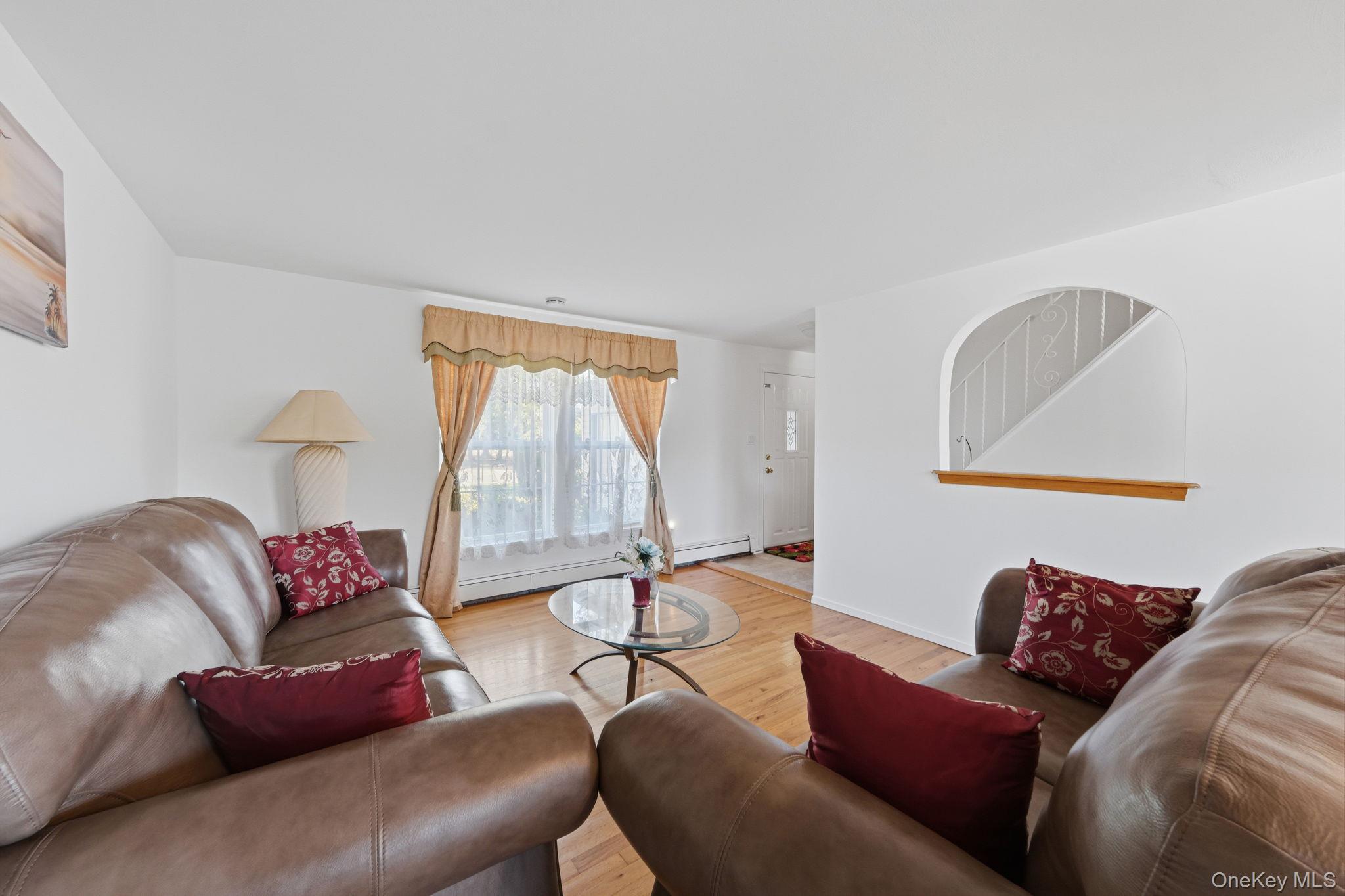 454 Hawkins Road Selden, NY 11784 - Photo 7 of 37