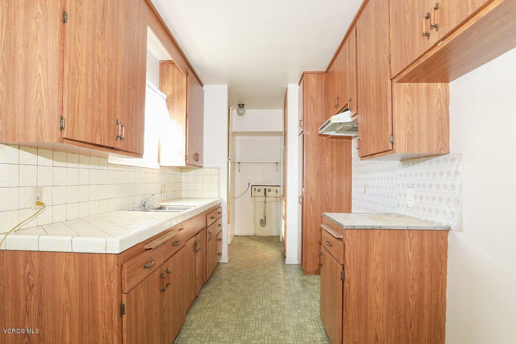 5011 Refsing Place Oxnard, CA 93033 - Photo 13 of 18 062A0889