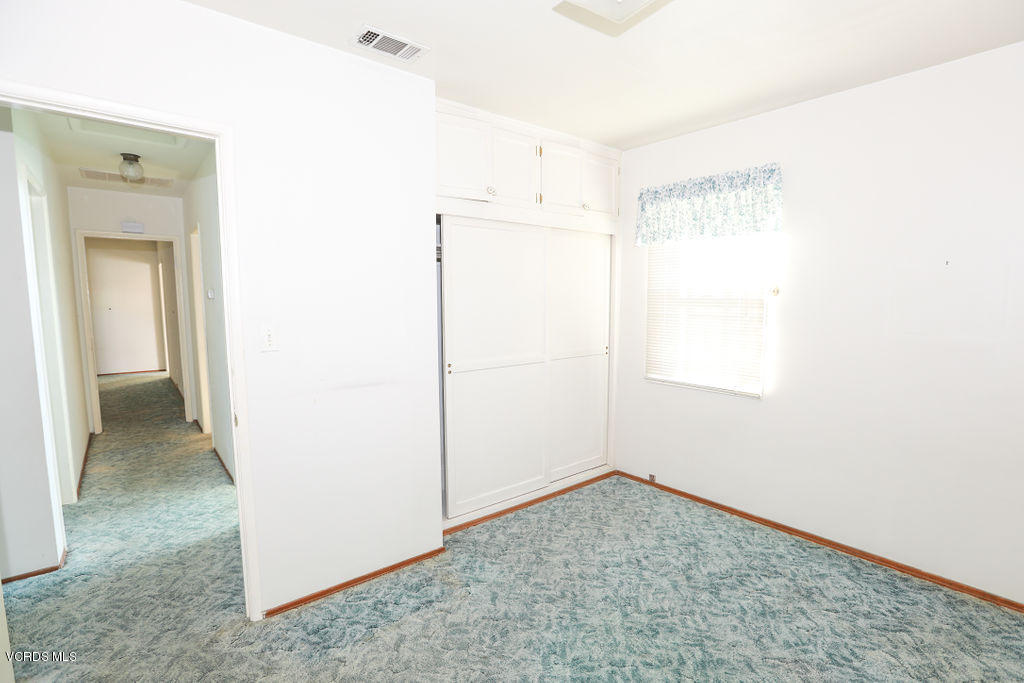 5011 Refsing Place Oxnard, CA 93033 - Photo 8 of 18 062A0847