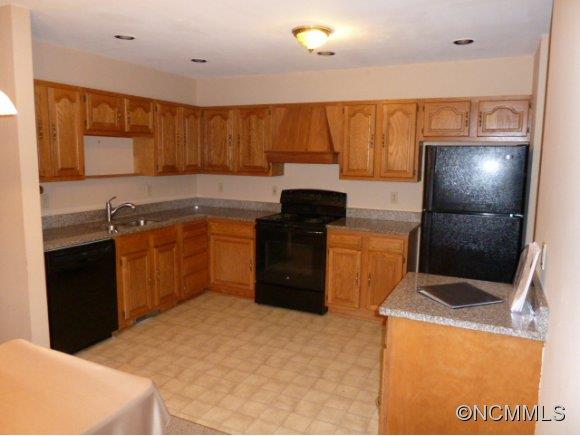 23 Renaissance Place Leicester, NC 28748 - Photo 5 of 14 Gallery Image 5