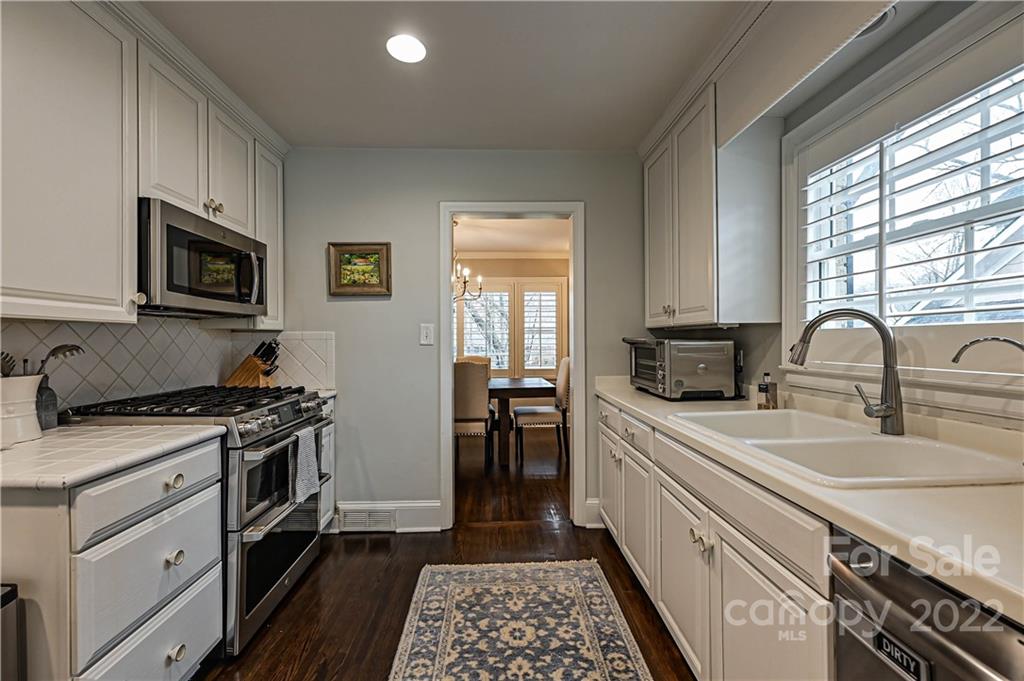 1653 Sterling Road Charlotte, NC 28209 - Photo 20 of 40 Gallery Image 20