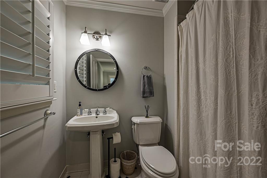 1653 Sterling Road Charlotte, NC 28209 - Photo 32 of 40 Gallery Image 32