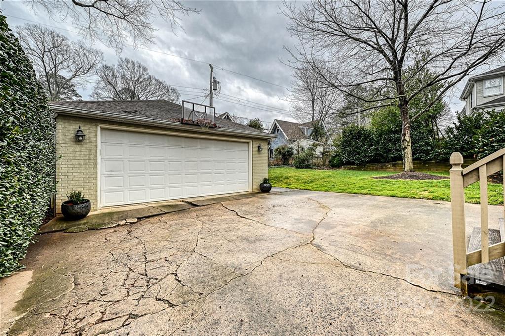 1653 Sterling Road Charlotte, NC 28209 - Photo 38 of 40 Gallery Image 38