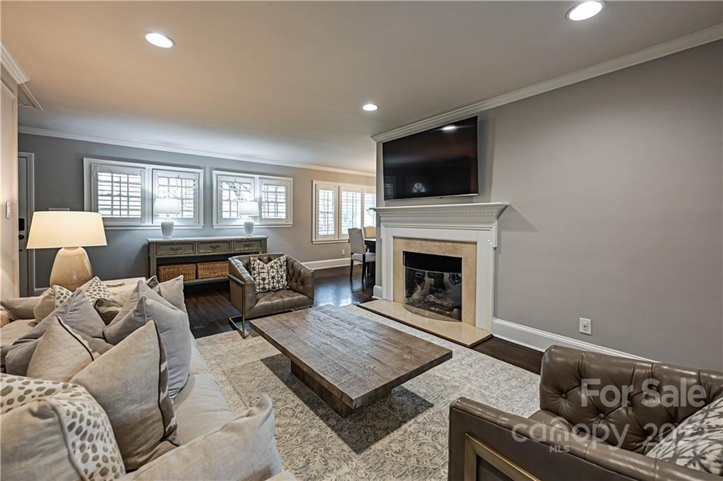 1653 Sterling Road Charlotte, NC 28209 - Photo 6 of 40 Gallery Image 6