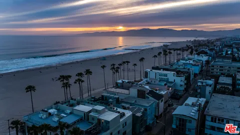 $4,695,000 | 1 Driftwood Street, Unit 5, Marina del Rey, CA 90292
