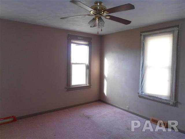 1711 Springfield Road East Peoria, IL 61611 - Photo 8 of 21 Gallery Image 8