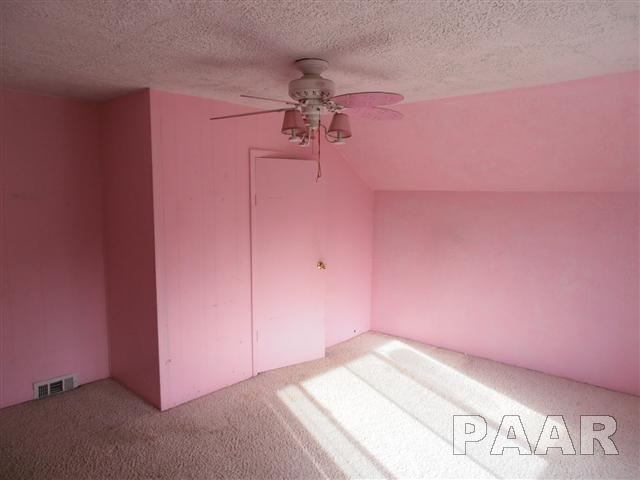 1711 Springfield Road East Peoria, IL 61611 - Photo 9 of 21 Gallery Image 9