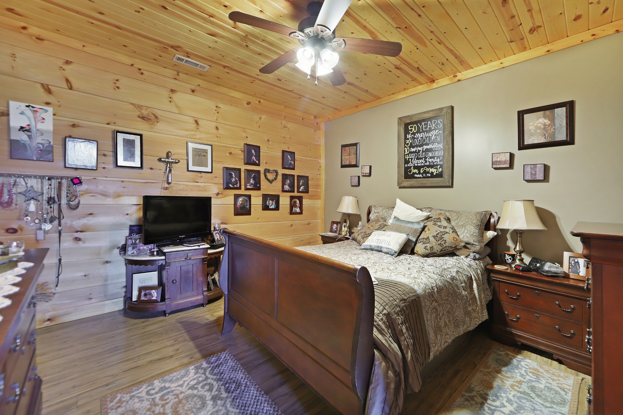 3686 Bluebird Road Lebanon, TN 37090 - Photo 34 of 50 a bedroom with a bed and furniture