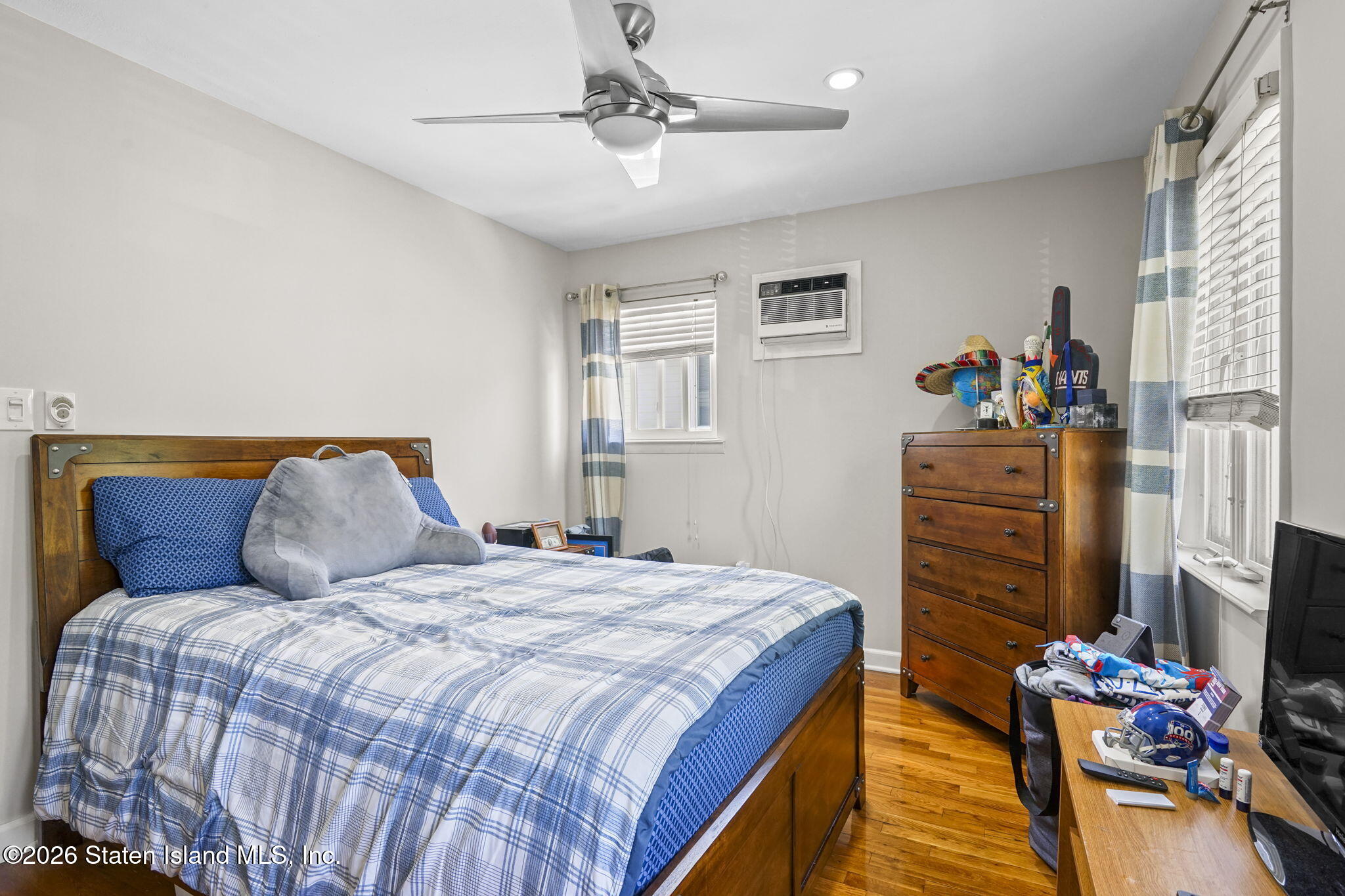 33 Middle Loop Road Staten Island, NY 10308 - Photo 17 of 24 13-web-or-mls-DSC03400