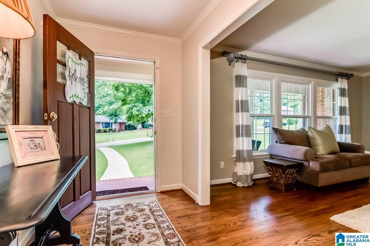 1811 Seneca Road Vestavia Hills, AL 35216 - Photo 7 of 49