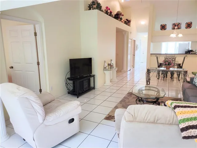 $2,200 | Undisclosed Address, Venice, FL 34292
