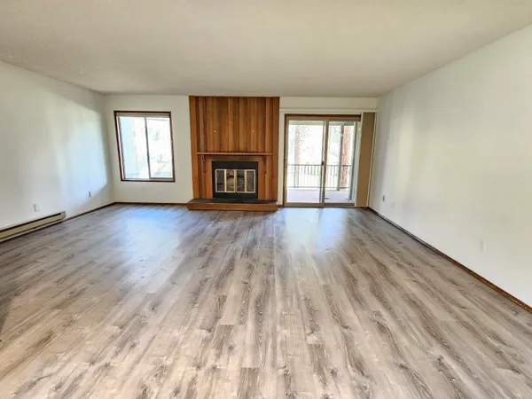 $395,000 | 821 East Desperado Trail, Unit 201, Sisters, OR 97759