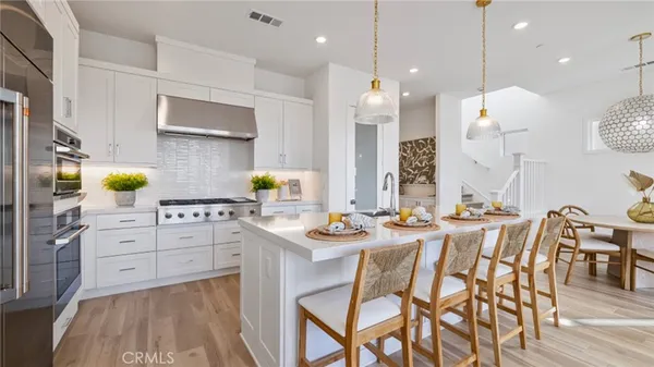 $5,900 | 110 Seep, Irvine, CA 92618