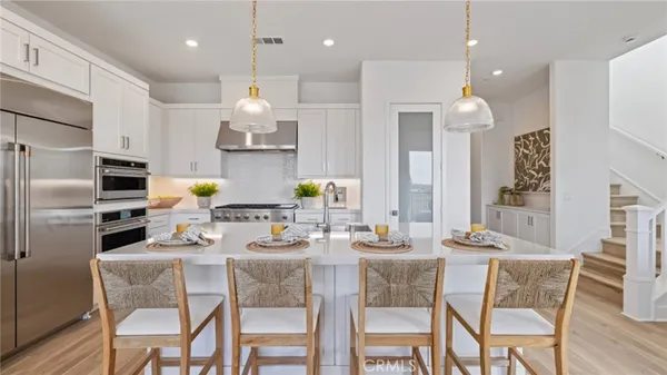 $5,900 | 110 Seep, Irvine, CA 92618