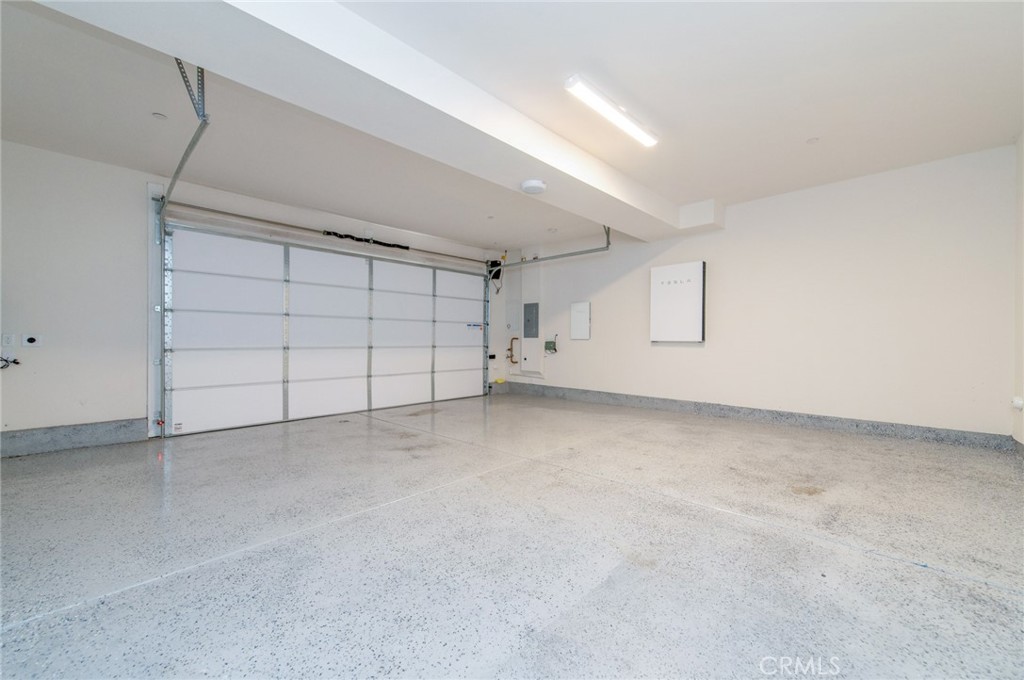 110 Seep Irvine, CA 92618 - Photo 35 of 37 a view of garage