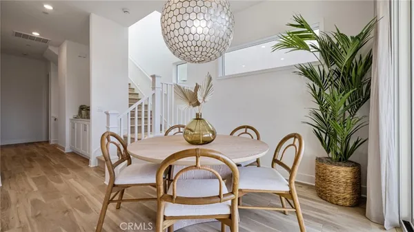 $5,900 | 110 Seep, Irvine, CA 92618