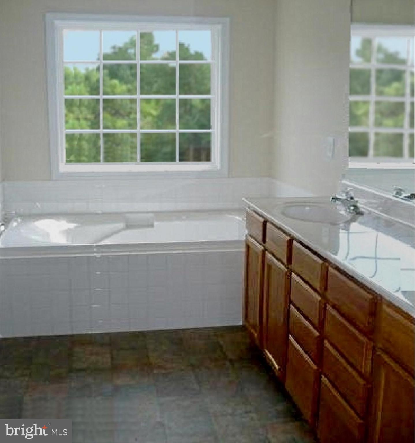 205 Azalea Road, Unit 80 Colonial Beach, VA 22443 - Photo 12 of 26 LUXURY BATH w SOAKING TUB & SEP SHOWER!