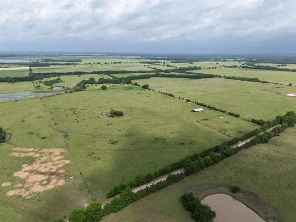 $230,000 | 3255 County Road 3255, Clarksville, TX 75426