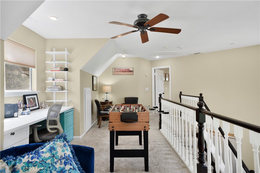 163 South Grass Valley Road Lake Arrowhead, CA 92391 - Photo 22 of 35 Upper level game/office