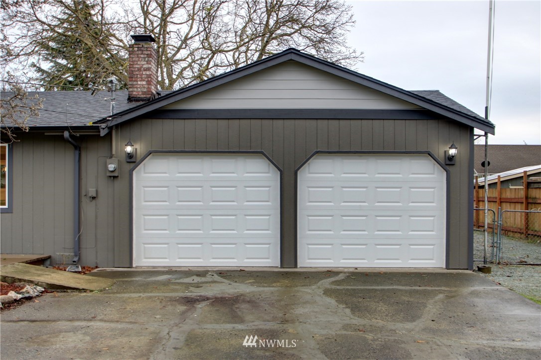 10560 Peter Anderson Road Burlington, WA 98233 - Photo 3 of 25 Gallery Image 3
