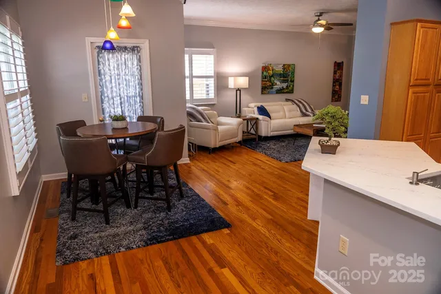 $586,000 | 124 Old Pasture Way, Hendersonville, NC 28739