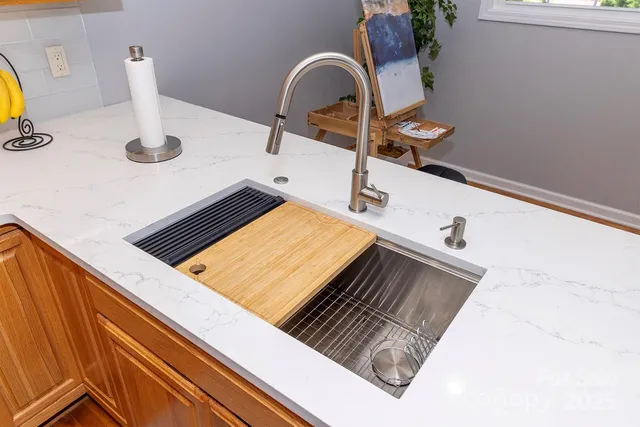 $586,000 | 124 Old Pasture Way, Hendersonville, NC 28739