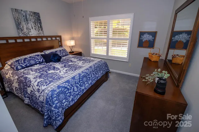 $586,000 | 124 Old Pasture Way, Hendersonville, NC 28739