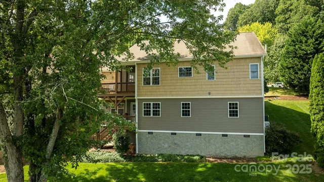 $586,000 | 124 Old Pasture Way, Hendersonville, NC 28739