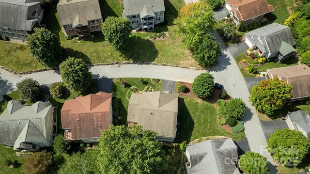 $586,000 | 124 Old Pasture Way, Hendersonville, NC 28739