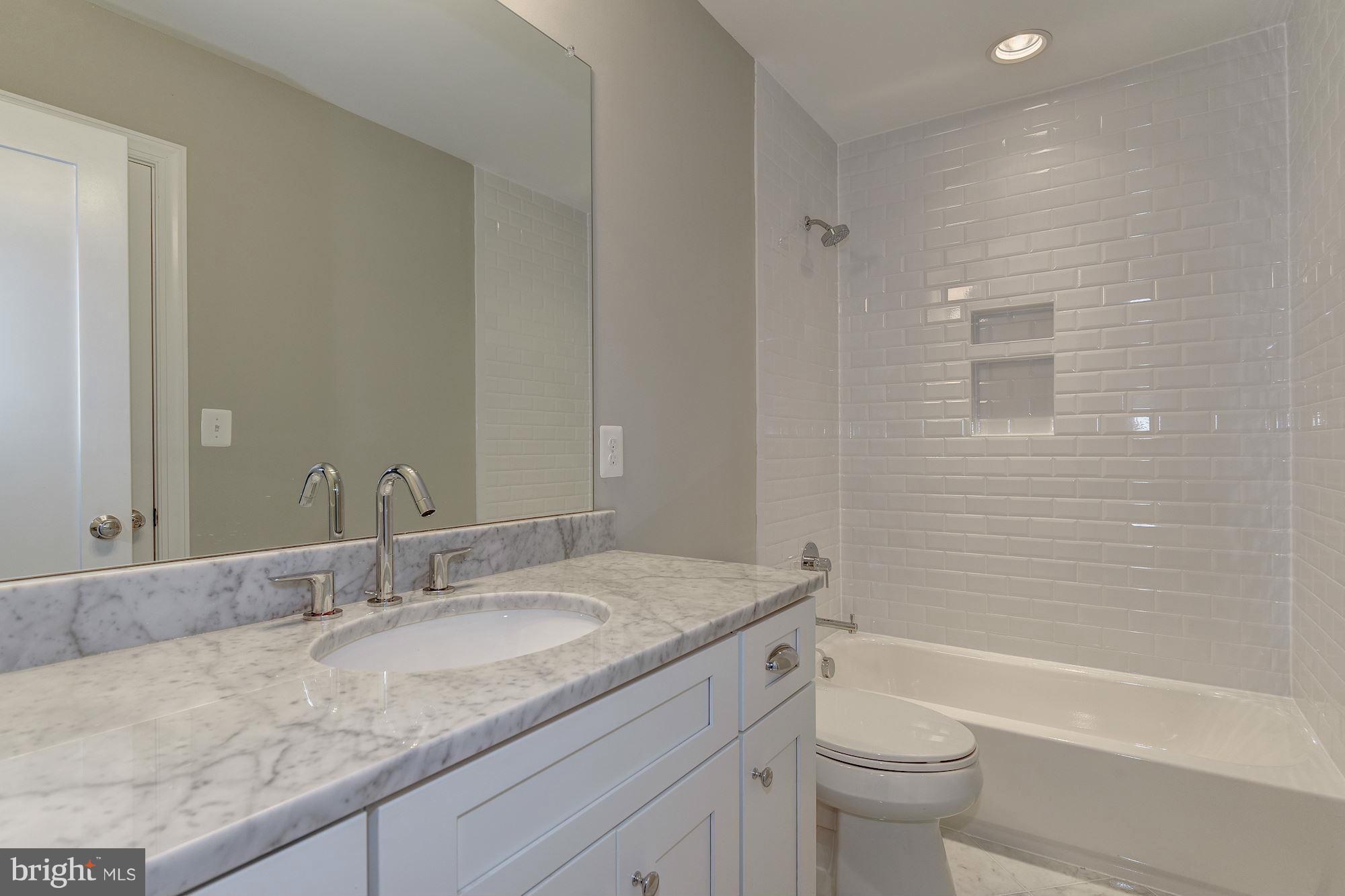 1327 Rittenhouse Street Northwest Washington, DC 20011 - Photo 17 of 27 Bath
