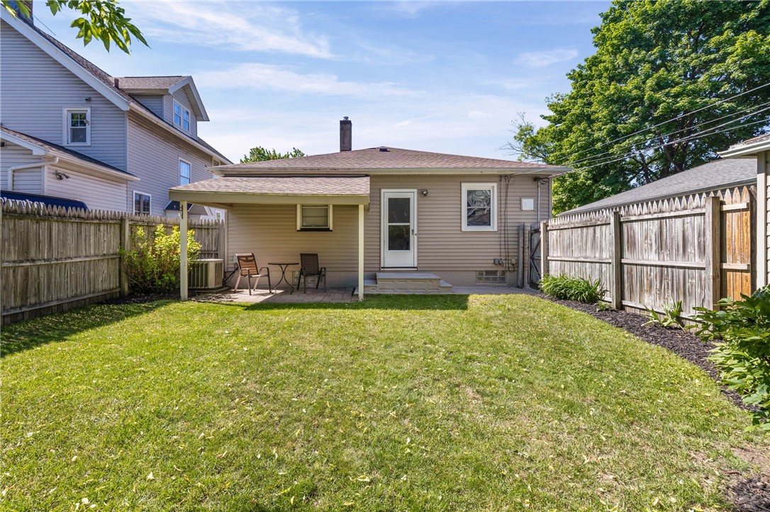 294 Hurstbourne Road Irondequoit, NY 14609 - Photo 31 of 39