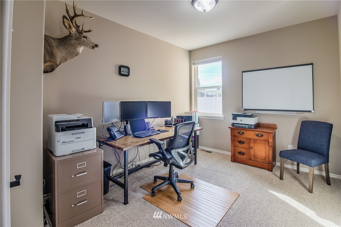 5904 Crestfields Road Yakima, WA 98903 - Photo 29 of 39 a workspace with furniture and a window