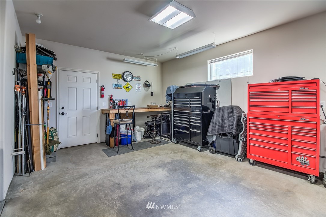 5904 Crestfields Road Yakima, WA 98903 - Photo 36 of 39 a view of a room with toys
