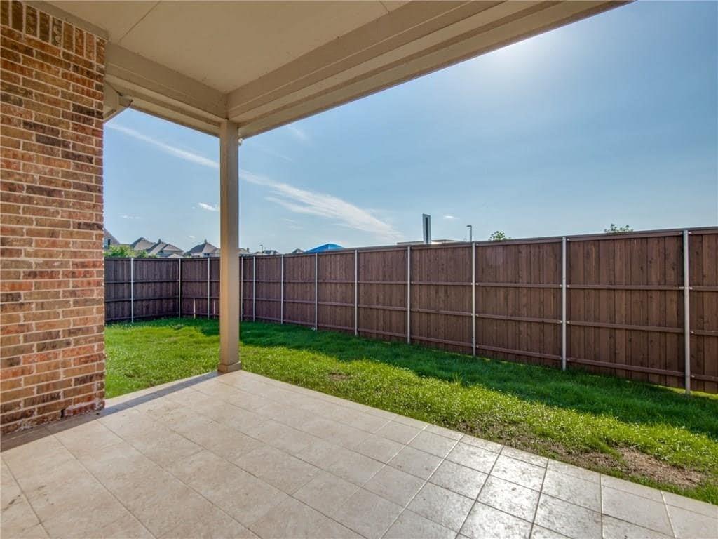 1121 Ranch Gate Lane Frisco, TX 75036 - Photo 10 of 13