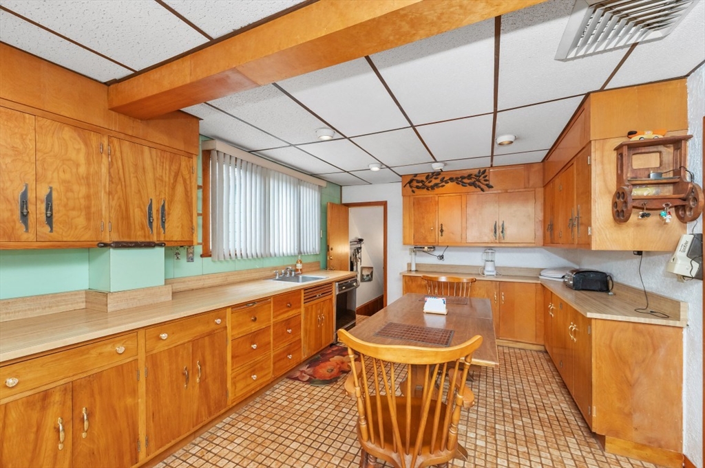 200 East Border Road Malden, MA 02148 - Photo 13 of 29