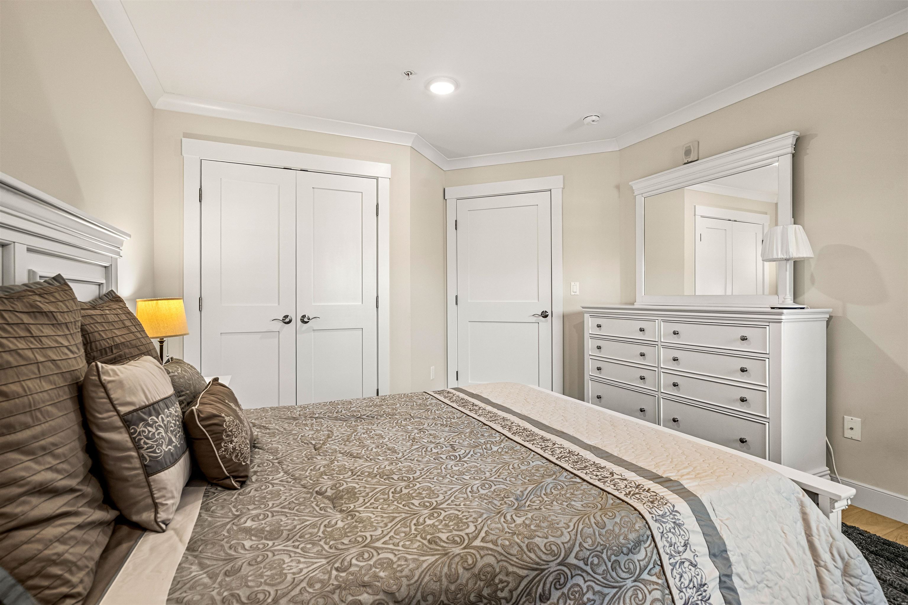 2075 Lafayette Road, Unit B11 Portsmouth, NH 03801 - Photo 17 of 37 Gallery Image 17
